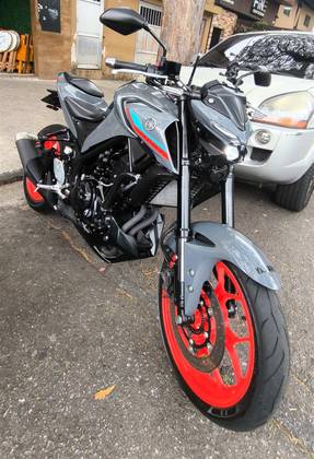 YAMAHA MT-03 